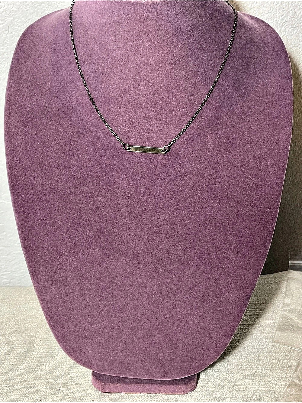 Bar Pendant Chain Necklace in Gray